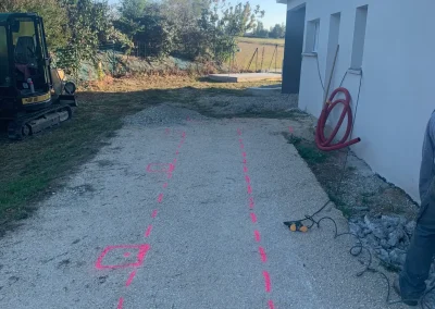 Projet d'allée piétonne contemporaine pour entrée principale à Chatuzange le Goubet
